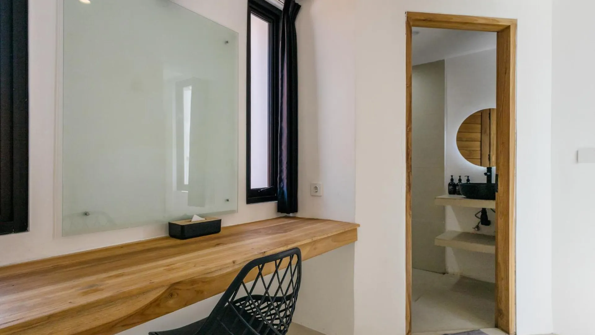 White Residence - Art & Boutique Villas Seminyak  Seminyak (Bali)